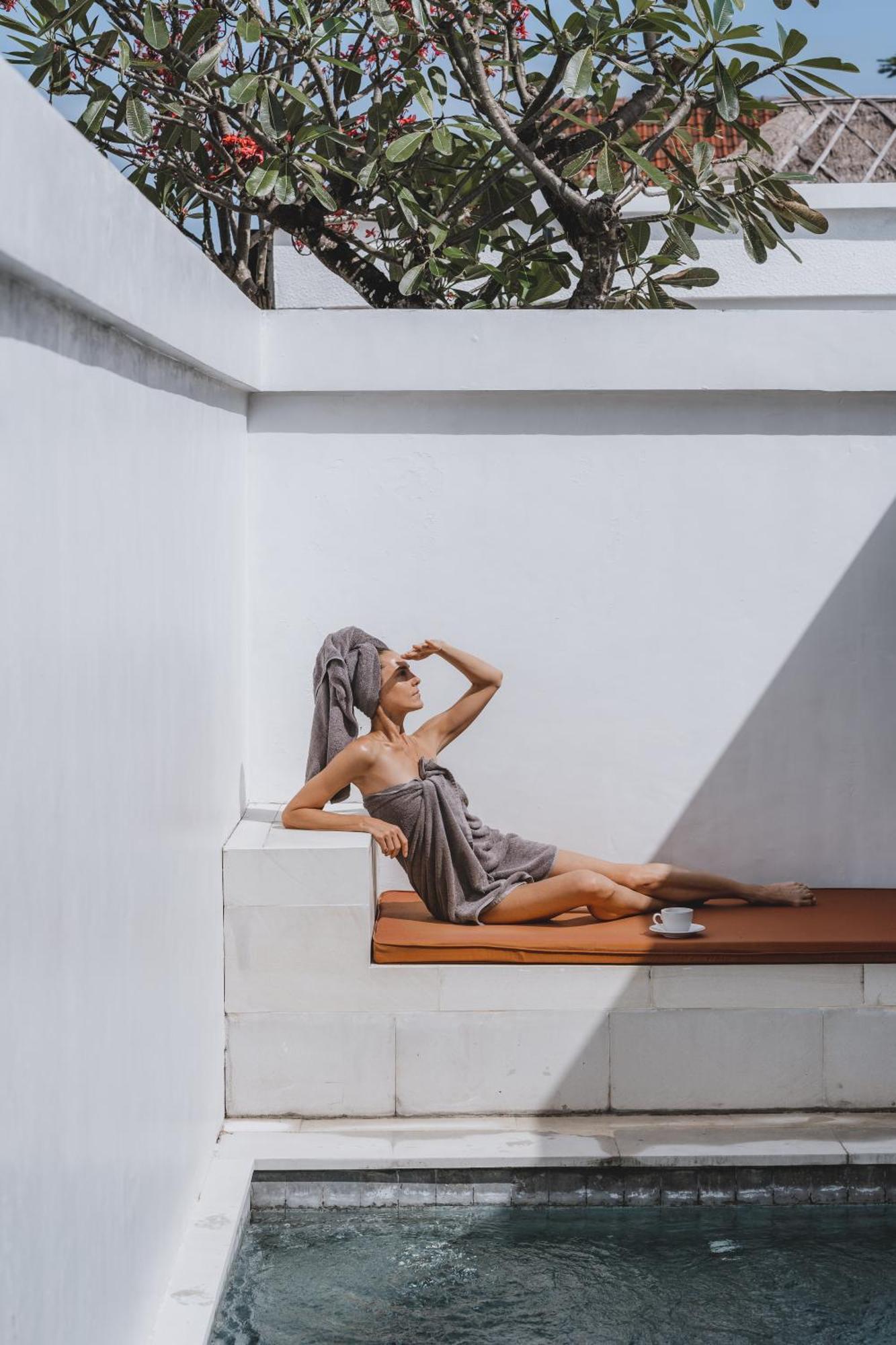 Aster Villa Seminyak エクステリア 写真